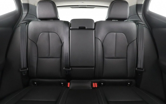 Volvo XC 40 cena 117700 przebieg: 89337, rok produkcji 2019 z Goleniów małe 379